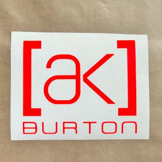 バートン(BURTON)の旧ロゴ◆BURTON AK バートン カッティングステッカー◆蛍光レッド(その他)