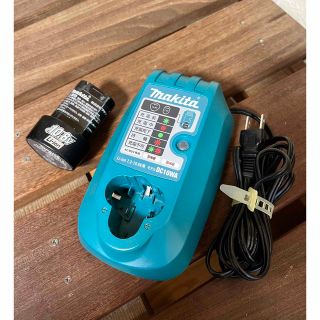 マキタ(Makita)の最終値下げ！マキタ 掃除機  CL100D  BL1013 ＋充電機DC10WA(掃除機)