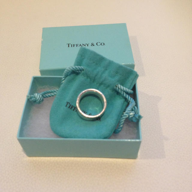 Tiffany & Co.(ティファニー)のティファニーリング１８３７ レディースのアクセサリー(リング(指輪))の商品写真
