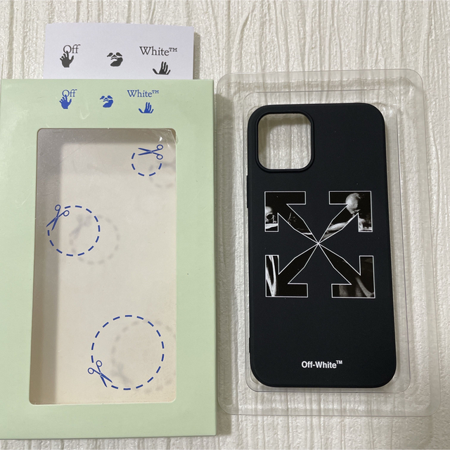 新品 オフホワイト iPhone12 12pro 黒 スマホケース 【信頼】 www