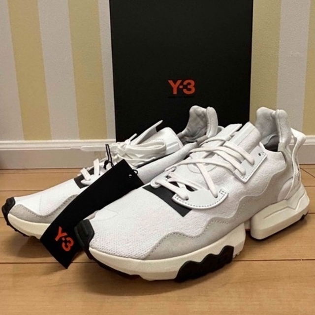 Y-3(ワイスリー)の【新品未使用】Y-3 ワイスリー ZX TORSION スニーカー 希少 完売品 メンズの靴/シューズ(スニーカー)の商品写真