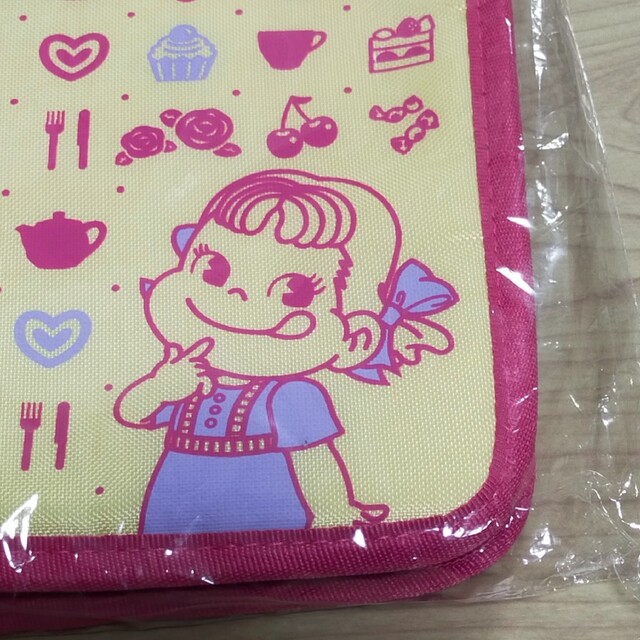 不二家　ペコちゃん　マルチケース　未使用品非売品⑤