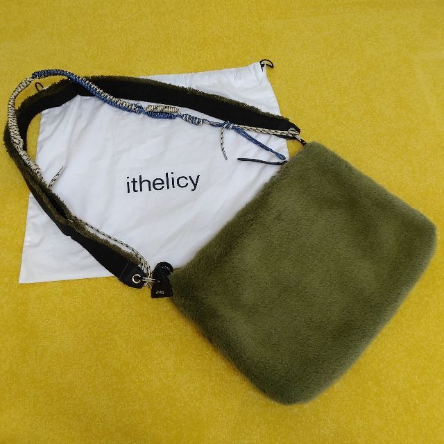 zattu(ザッツ)のithelicy イザリシー 2way ショルダーバッグ フェイクファー メンズのバッグ(ショルダーバッグ)の商品写真