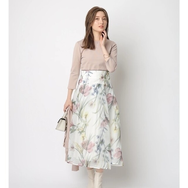 新品 アプワイザーリッシェ クリアカラー大花スカート