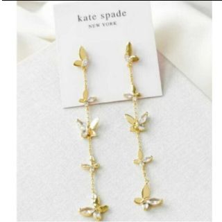 ケイトスペードニューヨーク(kate spade new york)の【新品】kate spade ケイトスペード ピアス ソーシャル バタフライ リ(ピアス)