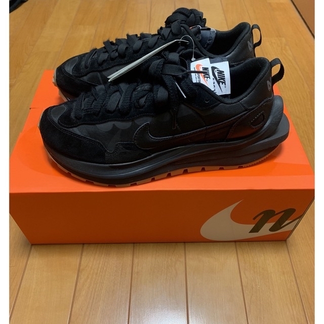 sacai(サカイ)のsacai × Nike Vapor Waffle "Black Gum" メンズの靴/シューズ(スニーカー)の商品写真