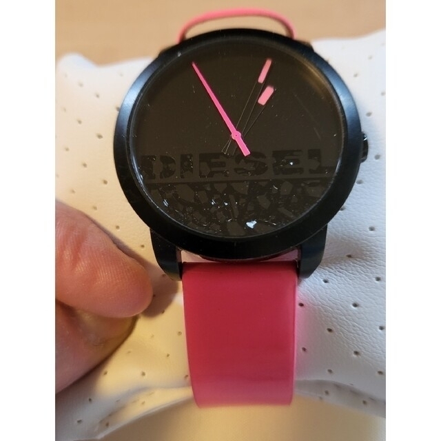 DIESEL(ディーゼル)の【ラストセール！】DIESEL　腕時計 　　　　　　　　　　　　　　ユニセックス レディースのファッション小物(腕時計)の商品写真