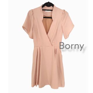 ボルニー(BORNY)の美品 BORNY ワンピース(ひざ丈ワンピース)