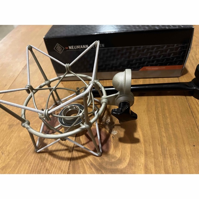 美品　NEUMANN ノイマン　TLM67 コンデンサー　マイク　ホルダー付き 4