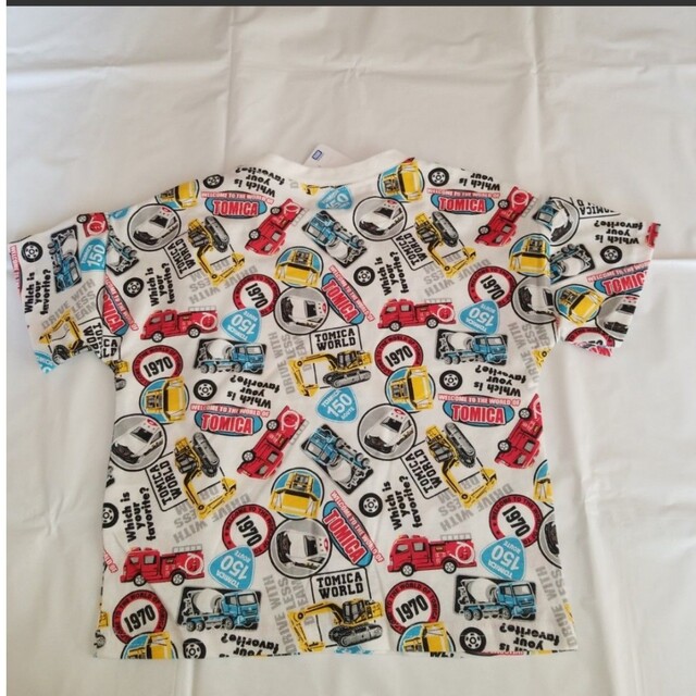 Takara Tomy(タカラトミー)の95cm　半袖Tシャツ　トミカ キッズ/ベビー/マタニティのキッズ服男の子用(90cm~)(Tシャツ/カットソー)の商品写真