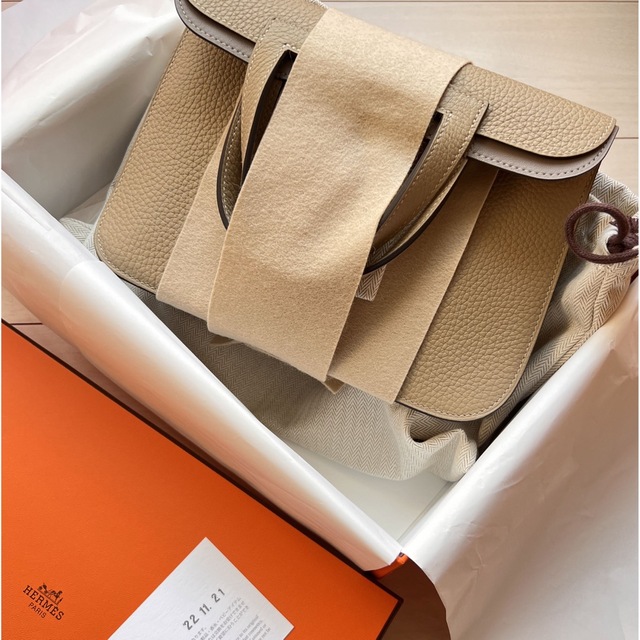 Hermes(エルメス)の新品　エルメス　Hermes トレンチ　アルザン　25 halzan 25 レディースのバッグ(ショルダーバッグ)の商品写真