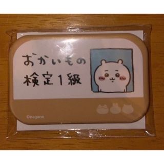 ちいかわ　缶バッジ　エポス　おまけシール(バッジ/ピンバッジ)