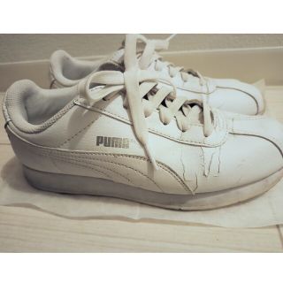 プーマ(PUMA)のスニーカー(スニーカー)