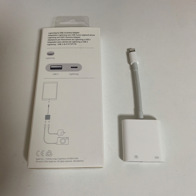 Apple(アップル)のApple Lightning to USB 3 Camera Adapter スマホ/家電/カメラのPC/タブレット(PC周辺機器)の商品写真