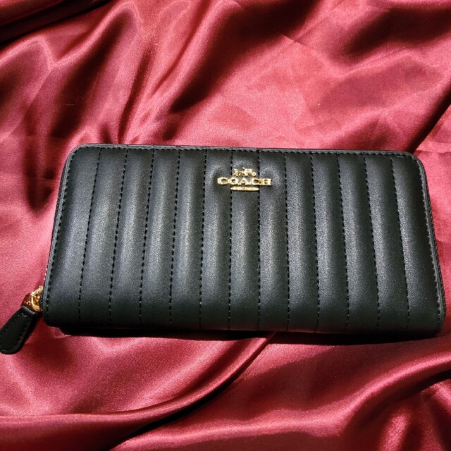 3/21まで春財布SALE✨新品未使用 COACH 長財布 アウトレット | フリマアプリ ラクマ