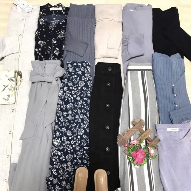 専用です リピ割 レディース服まとめ売り シンプル綺麗系 ライトブルー ...