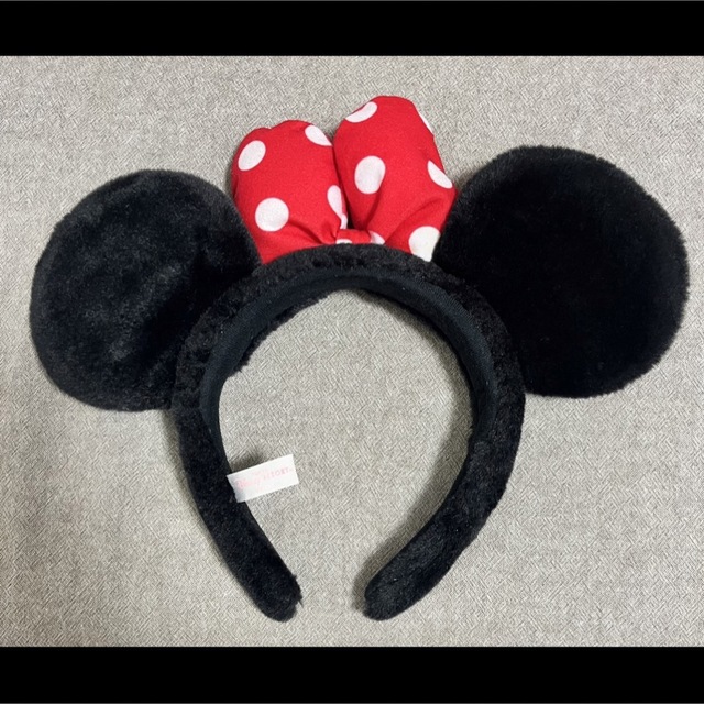 Disney(ディズニー)の【Disney】ミニーちゃん カチューシャ 大人用 レディースのヘアアクセサリー(カチューシャ)の商品写真