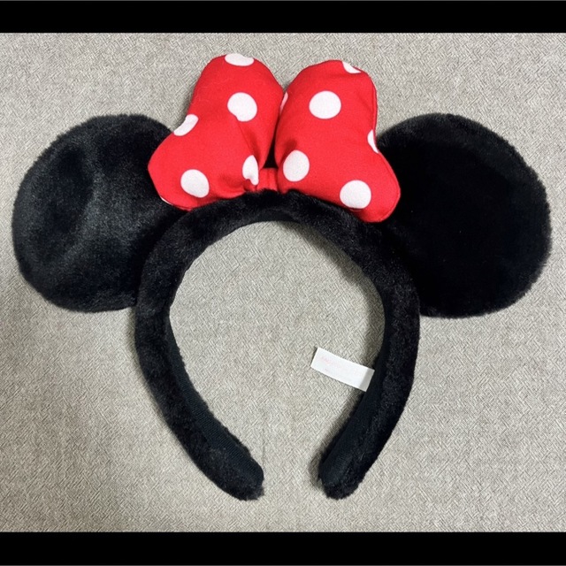 Disney(ディズニー)の【Disney】ミニーちゃん カチューシャ 大人用 レディースのヘアアクセサリー(カチューシャ)の商品写真