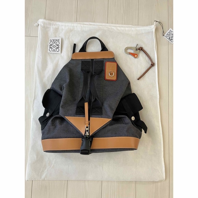 新品・未使用・チャーム付き】LOEWE コンバーチブルバックパック