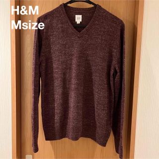 エイチアンドエイチ(H&H)のH&M 美品　メンズVネック　ニットセーター　シャツ　Mサイズ　赤紫(ニット/セーター)