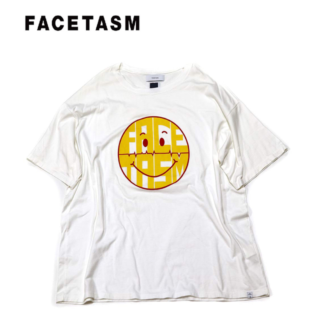 FACETASM(ファセッタズム)のFACETASM ST COMPANY 別注 ビッグシルエットスマイル白Tシャツ メンズのトップス(Tシャツ/カットソー(半袖/袖なし))の商品写真