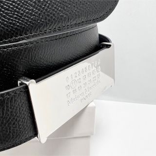 Maison Martin Margiela - 新品 メゾンマルジェラ カレンダーロゴ