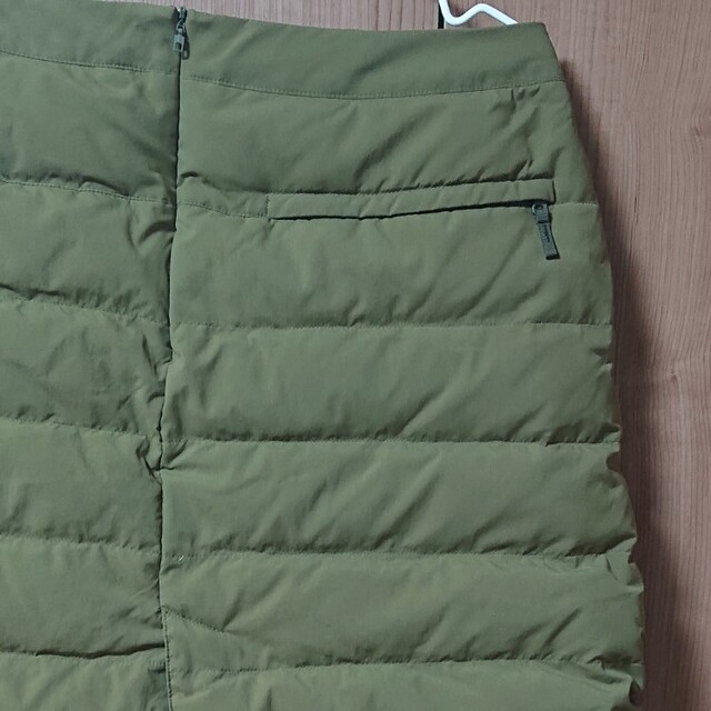 THE NORTH FACE(ザノースフェイス)のノースフェイス ダウンスカート レディースのスカート(ミニスカート)の商品写真