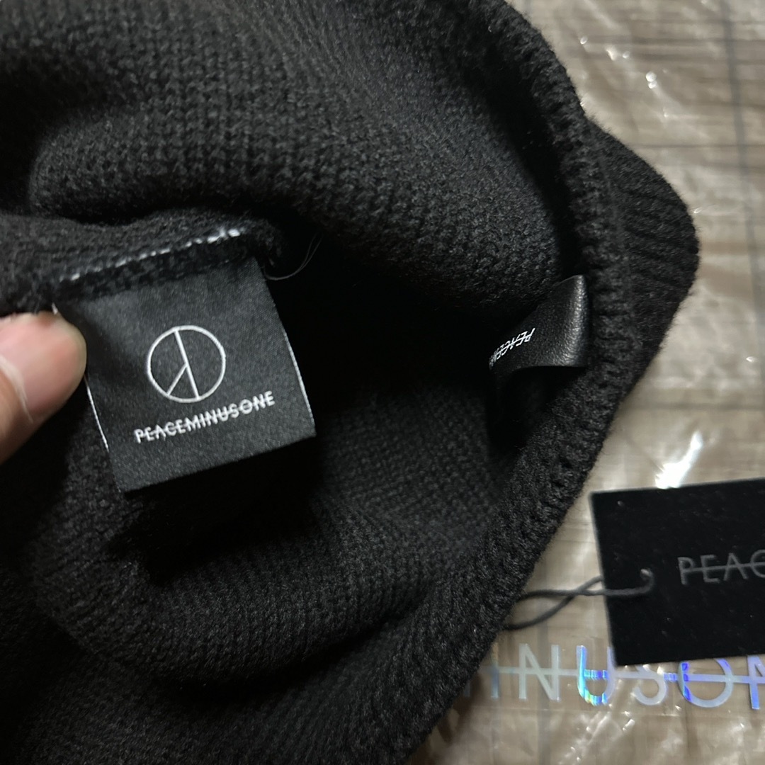 PEACEMINUSONE(ピースマイナスワン)のジヨン着用 PEACEMINUSONE ニット帽 キャップ メンズの帽子(ニット帽/ビーニー)の商品写真