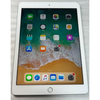 アイパッド(iPad)のSIMフリー iPad 第6世代 32GB  MR6P2J/Aシルバー　一括○(タブレット)