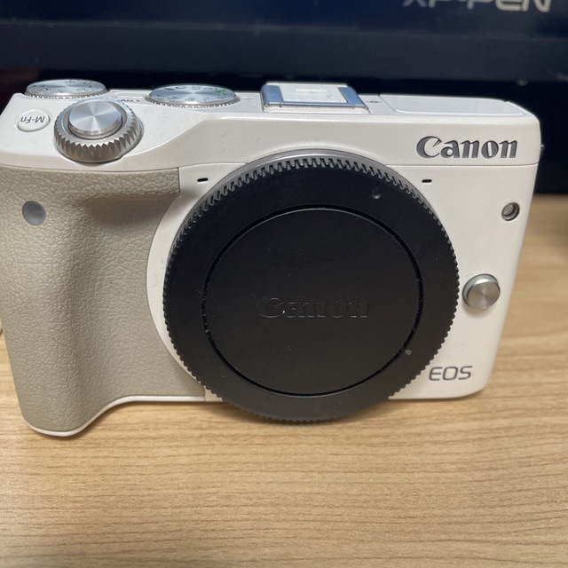 Canon(キヤノン)のCanon EOS M3 レンズ EVFセット スマホ/家電/カメラのカメラ(ミラーレス一眼)の商品写真