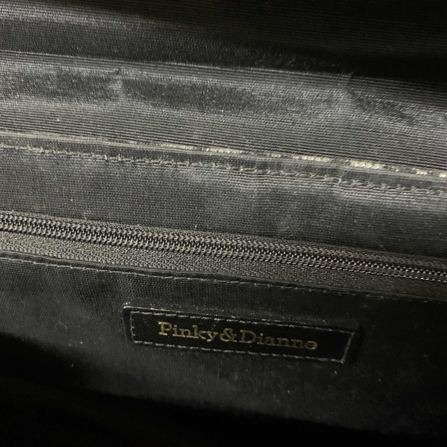 Pinky&Dianne(ピンキーアンドダイアン)のピンキーアンドダイアン　ロゴショルダー レディースのバッグ(ショルダーバッグ)の商品写真