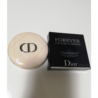 ディオール(Dior)のDior　ﾃﾞｨｵｰﾙｽｷﾝﾌｫｰｴﾊﾞｰｸﾁｭｰﾙ　ﾙﾐﾅｲｻﾞｰ　02(フェイスパウダー)