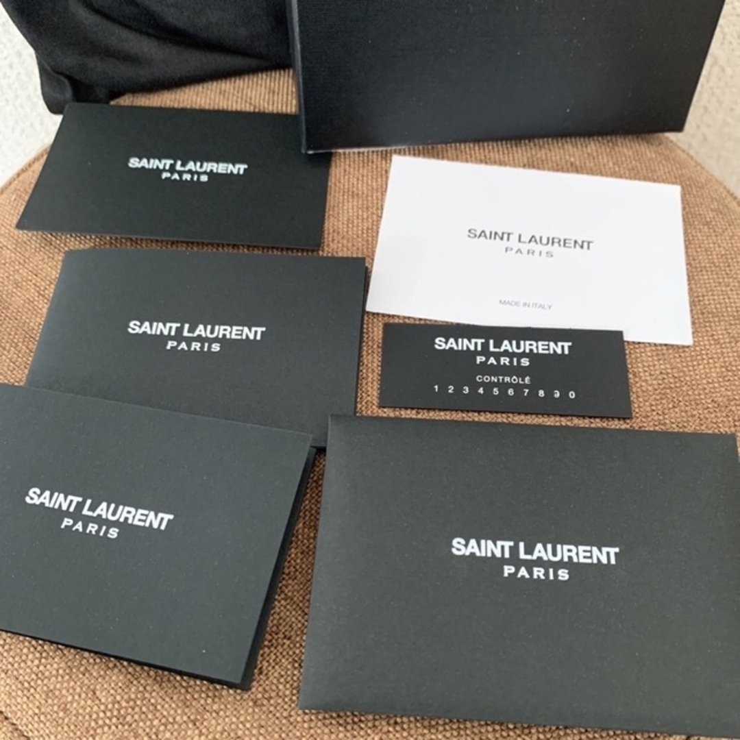 Saint Laurent(サンローラン)のSAINT LAURENT コンパクト ジップアラウンド 未使用品 レディースのファッション小物(財布)の商品写真