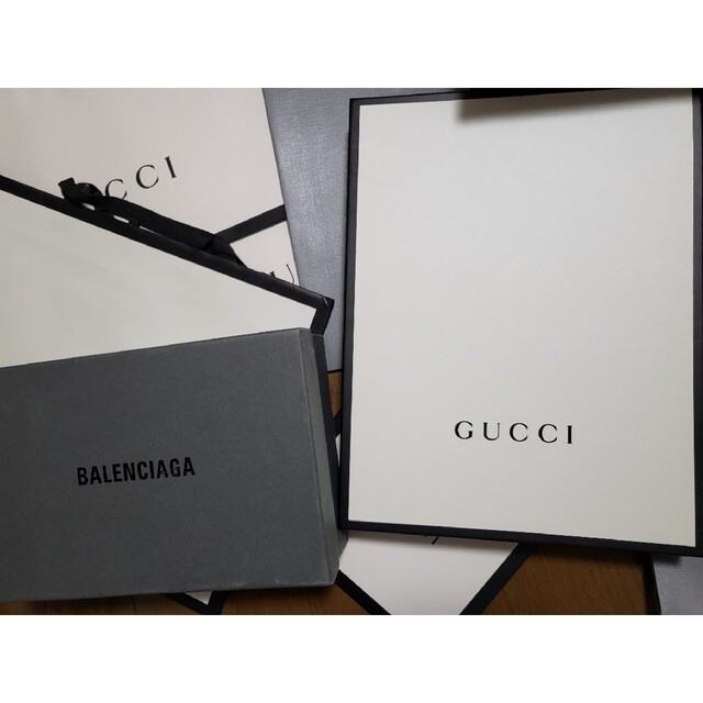 Gucci(グッチ)のGUCCI&BALENCIAGAショップバッグ 袋 箱等まとめて18点以上 レディースのバッグ(ショップ袋)の商品写真