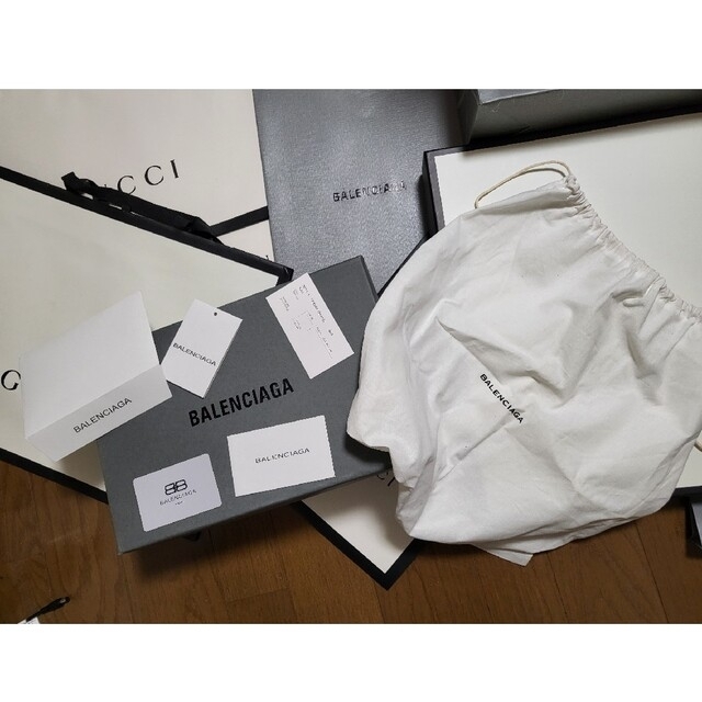 Gucci(グッチ)のGUCCI&BALENCIAGAショップバッグ 袋 箱等まとめて18点以上 レディースのバッグ(ショップ袋)の商品写真