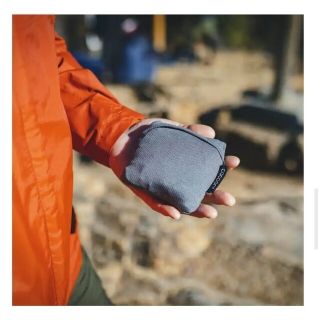 コクーン(COCOON)の○リラクマさま専用○新品 cocoonタイフーンブランケット/ネイビー 登山(登山用品)