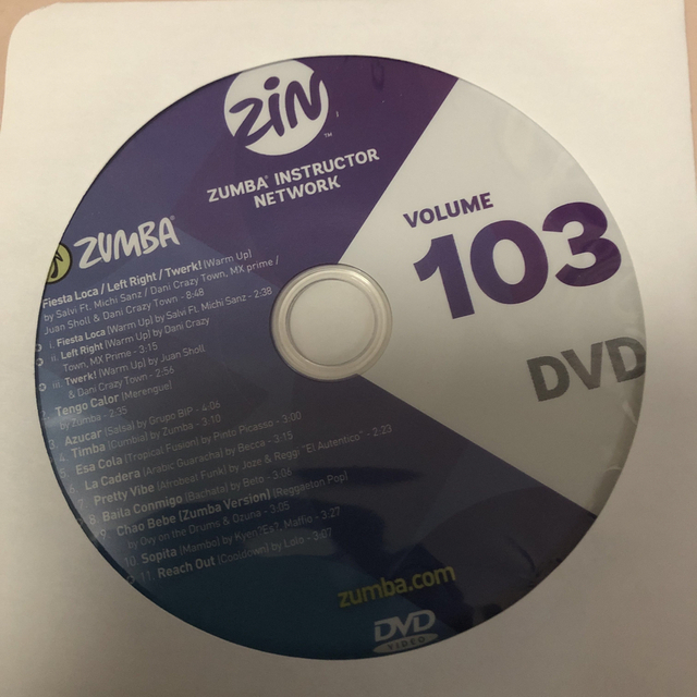 Zumba(ズンバ)のズンバDVD zin１０３　ウォーミングアップ付 エンタメ/ホビーのDVD/ブルーレイ(スポーツ/フィットネス)の商品写真