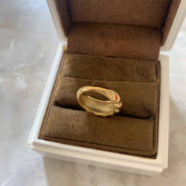 クロワッサンデザイン　ぷっくりリング　指輪　ステンレス316 ゴールド レディースのアクセサリー(リング(指輪))の商品写真