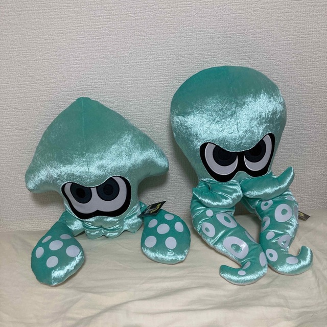 任天堂(ニンテンドウ)の★新品未使用品★スプラトゥーン3 ダイカットぬいぐるみ　イカ　タコ エンタメ/ホビーのおもちゃ/ぬいぐるみ(ぬいぐるみ)の商品写真