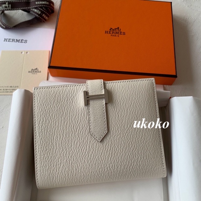 エルメス　財布　HERMES べアンコンパクト　ナタ(未使用)