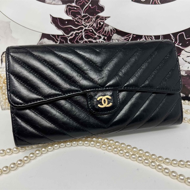 人気 CHANEL シャネル マドモアゼル シェブロン Vステッチ ラウンド長