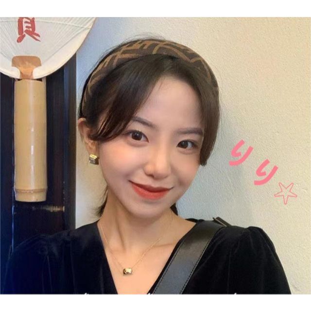 FENDI - フェンディ FENDI カチューシャ ヘアバンド アクセサリー