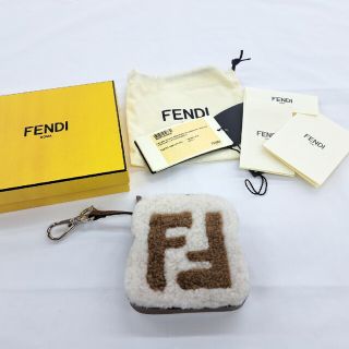 FENDI airpods pro 用ケース　キーホルダー　フェンディ