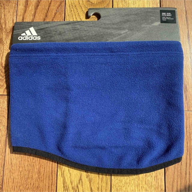 adidas(アディダス)の♡adidas♡ネックウォーマー スポーツ/アウトドアのサッカー/フットサル(その他)の商品写真