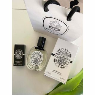 ディプティック(diptyque)の専用品！！ディップティック　限定　ローズ　50ml サンプル付き(香水(女性用))