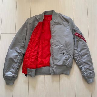 アルファインダストリーズ(ALPHA INDUSTRIES)の【美品】希少　アルファインダストリーズ　MA1 シルバー　レッド(フライトジャケット)