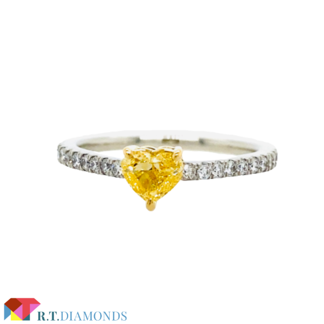 FANCY ORANGE YELLOW リング 0.367ct/CGL レディースのアクセサリー(リング(指輪))の商品写真