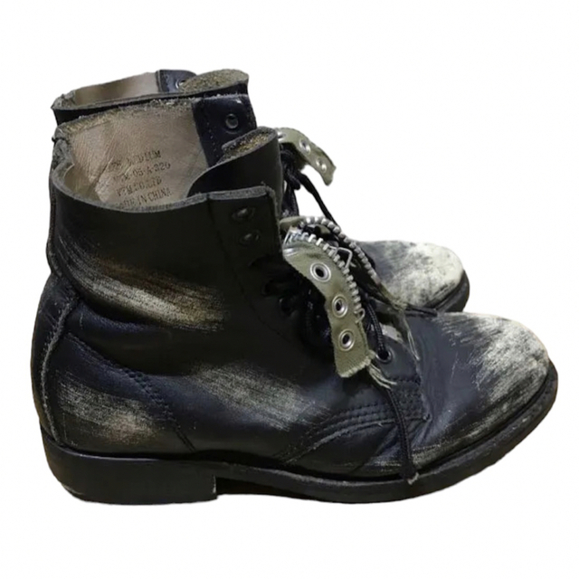 VICTIM(ヴィクティム)のVICTIM ヴィクティム ダメージ加工レザーショートブーツ メンズの靴/シューズ(ブーツ)の商品写真