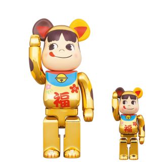 ベアブリック(BE@RBRICK)のBE@RBRICK 招き猫 ペコちゃん 福 金メッキ 100% & 400%(キャラクターグッズ)