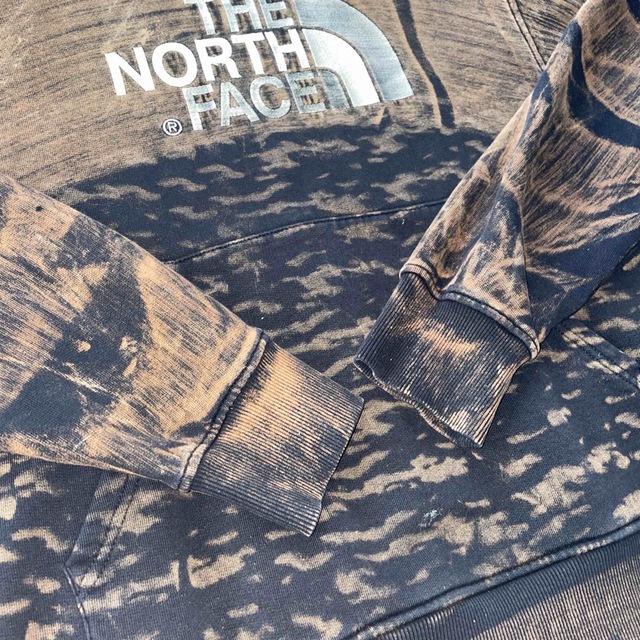 THE NORTH FACE(ザノースフェイス)のノースフェイス THE NORTH FACE 刺繍  ロゴ スウェット パーカー メンズのトップス(パーカー)の商品写真